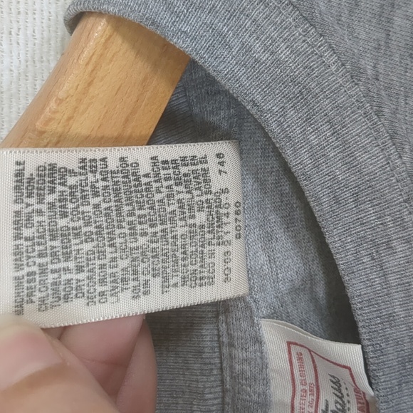 Vintage Levi's Men's Long Sleeve T Shirt Size Large Gray Speed Shop Graphic - Picture 5 of 12